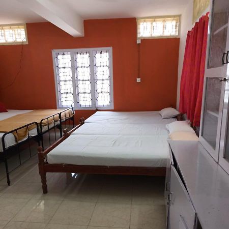 Prathiba Residency Hotel Kollam Luaran gambar